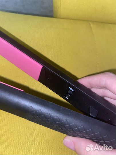 Выпрямитель для волос новый
