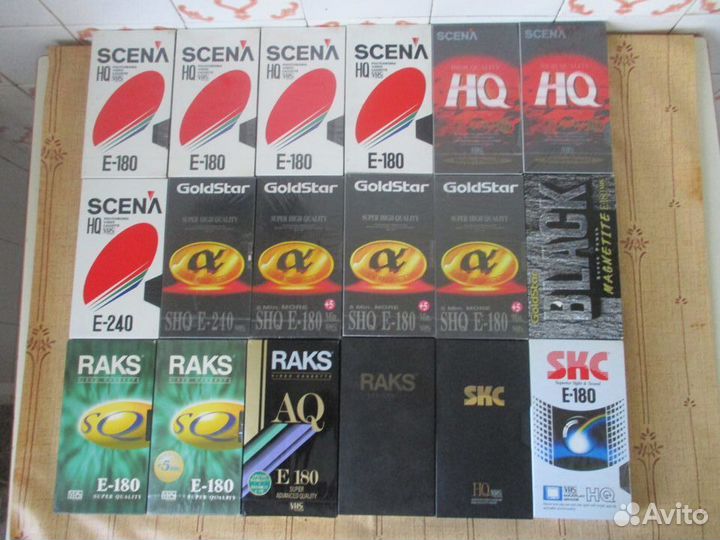 Видеокассеты с фильмами из коллекции