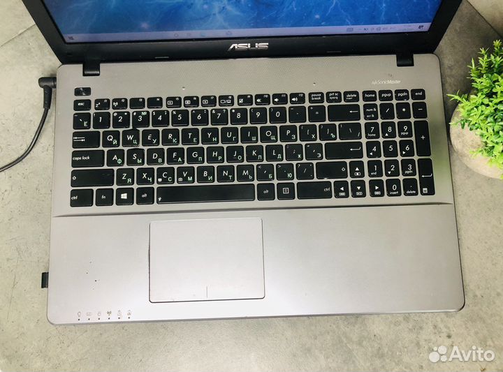 Ноутбук Asus X550 core i3-3217U/RAM 6gb/ GT 720M