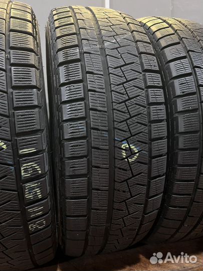 Pirelli Ice Asimmetrico 205/65 R16 95Q