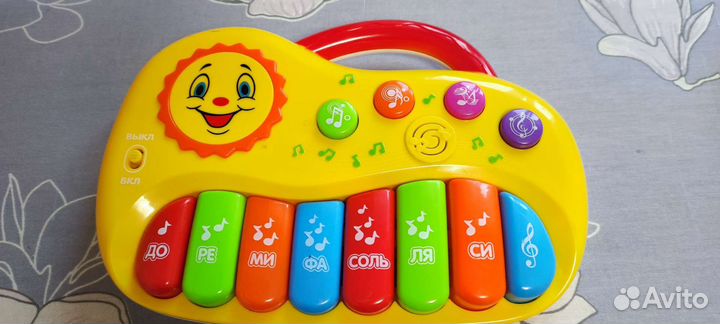 Детские развивающие игрушки для малышей