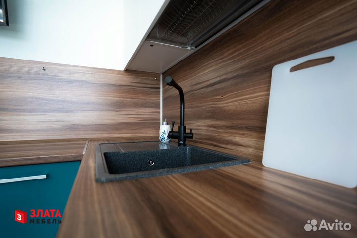 Кухня в 2 ряда новая от производителя