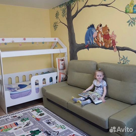 Кроватка-домик (цвет белый)