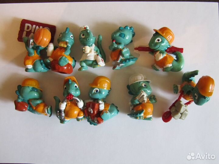 Динозавры строители из киндер-сюрприз