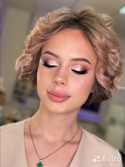 Стилист Визажист макияж