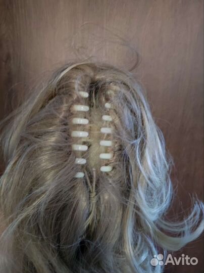 Накладные искусственные волосы на заколке