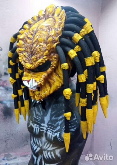 Мотошлем хищника predator