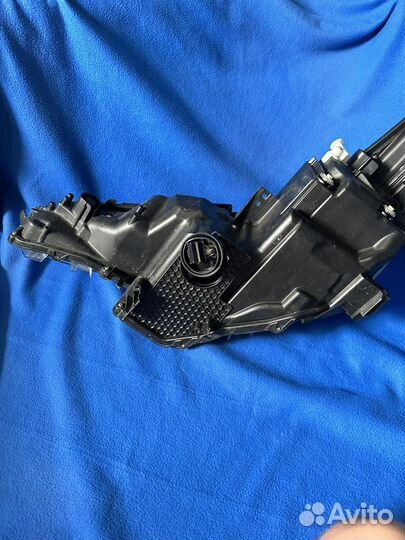 Фары на C-HR 2017