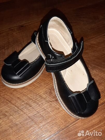 Продам туфли для девочки