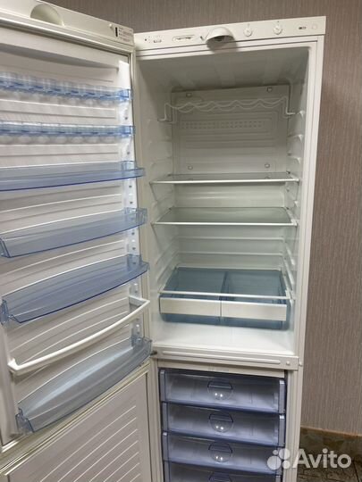 Холодильник бу vestfrot