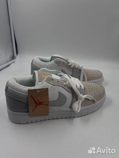 Кроссовки 41 размера. Новые