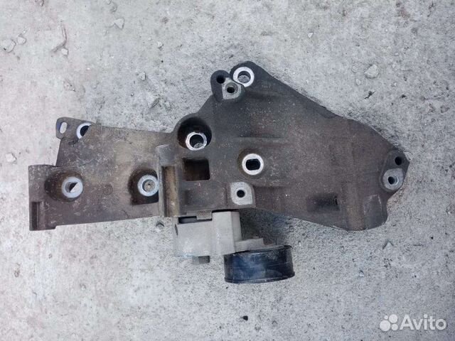 Кронштейн компрессора Renault Duster 2012