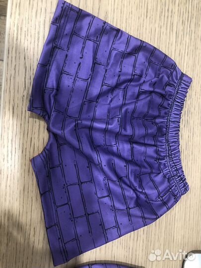 Плавки и шапочка для бассейна