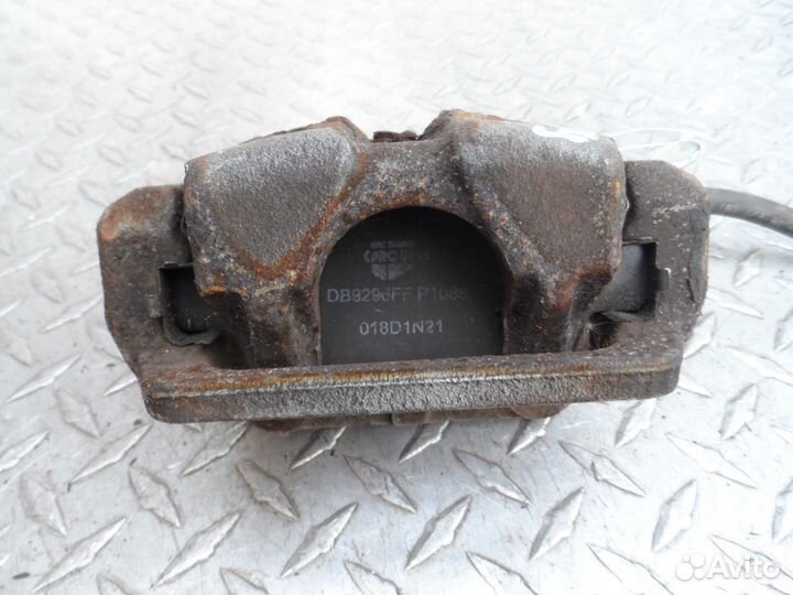 Суппорт задний правый Honda Odyssey 3