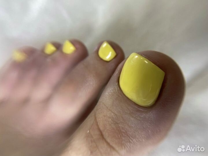 Ногти гель-лак клин