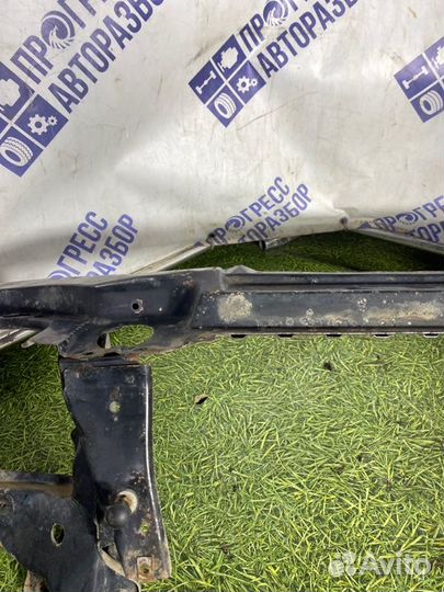 Передняя панель (Телевизор) Bmw X5 кроссовер 3.0