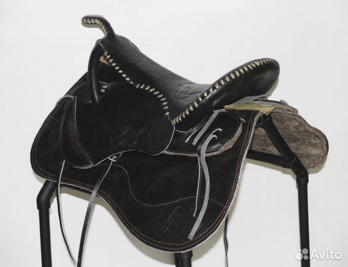 Седло для лошади