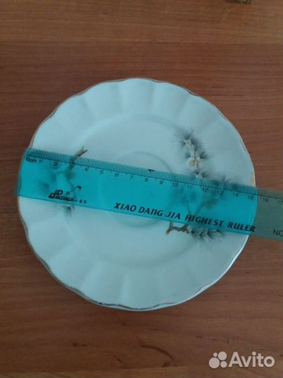 Фарфоровые чайные блюдца