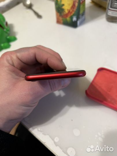 iPhone 8, 64 ГБ