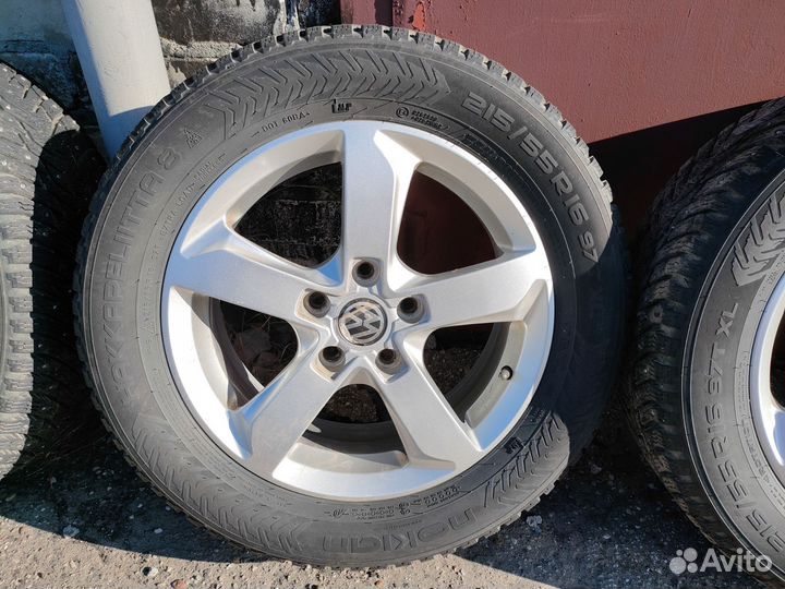 Nokian Hakkapeliitta 8 215/55/r16