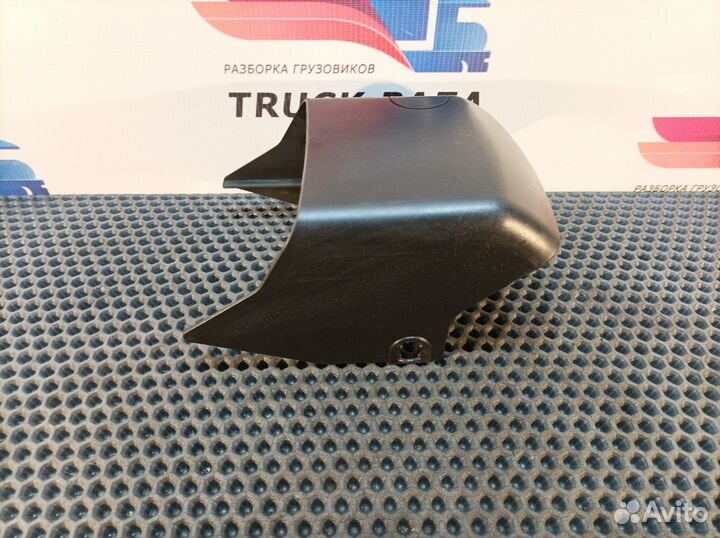 Накладка рулевой колонки нижняя