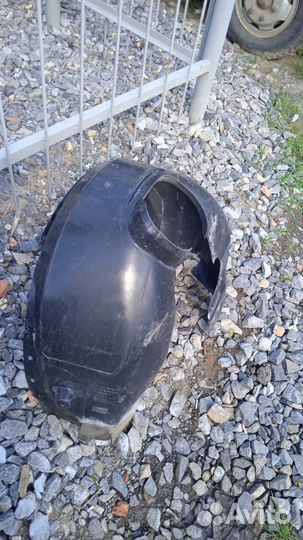 Подкрылок передний левый ford focus 2,оригинал