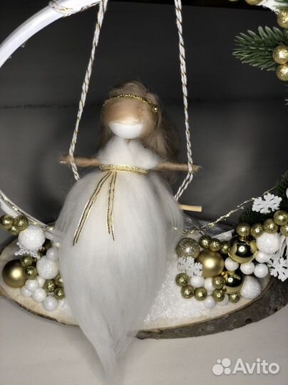 Композиция Девочка на качелях