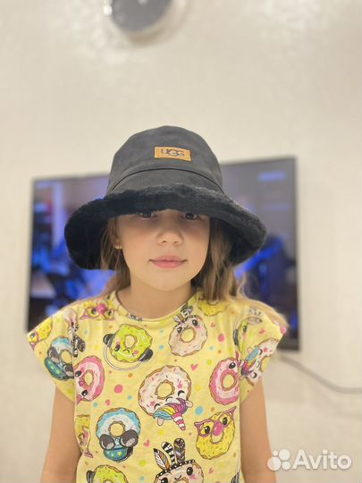 Шапка, панама, шляпа женская зимняя