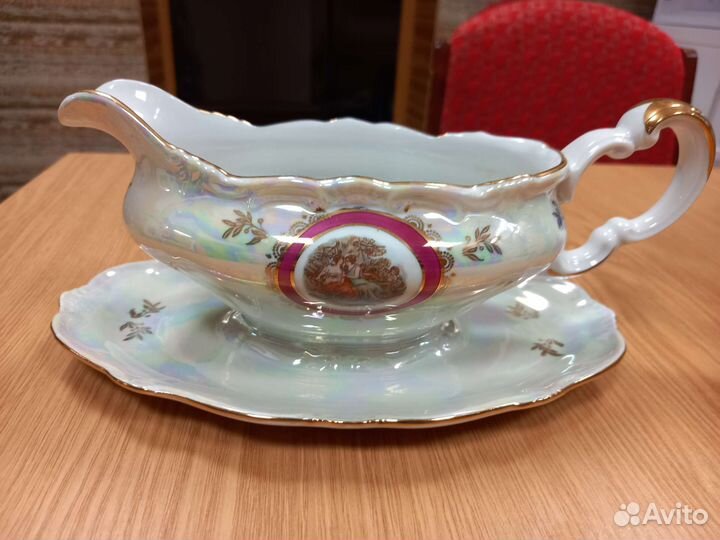 Соусница мадонна гдр