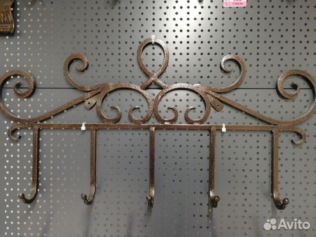 Вешалка для одежды кованная