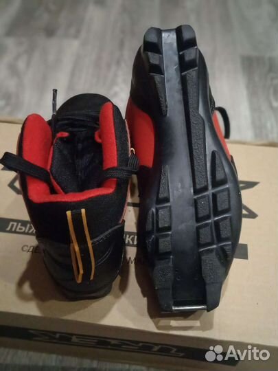 Лыжные ботинки 36размер