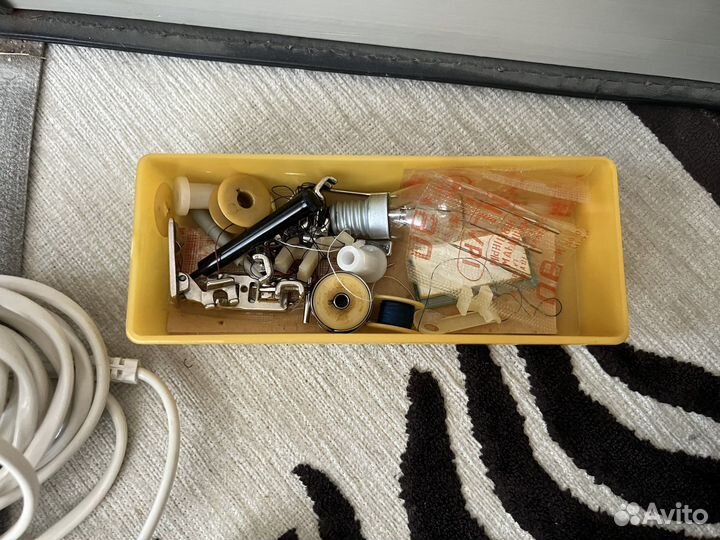 Швейная машинка чайка 132м