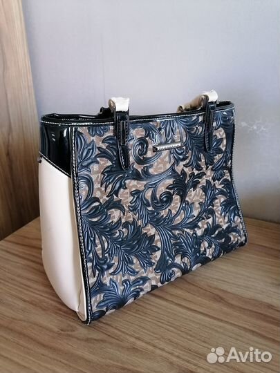 Продам женскую сумку