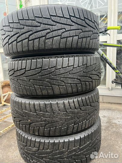 Kumho WinterCraft Ice WI31 215/55 R17 98R