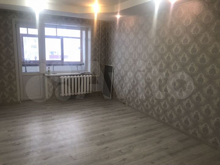 3-к. квартира, 65 м², 1/2 эт.