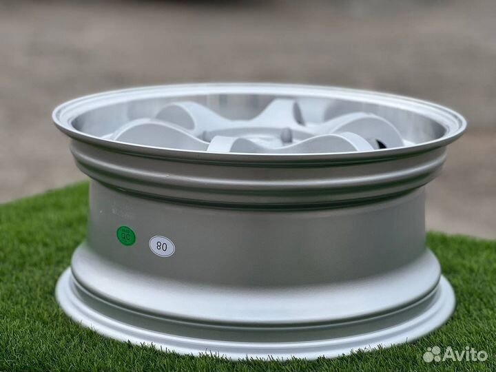 Разноширокие диски Advan racing r16 4x100/114.3