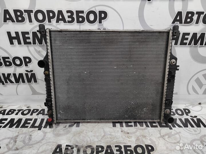 Радиатор охлаждения Mercedes W251