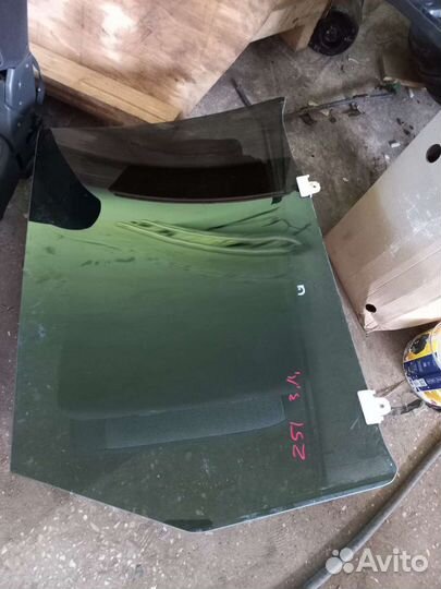 Стекло задней двери Murano z51