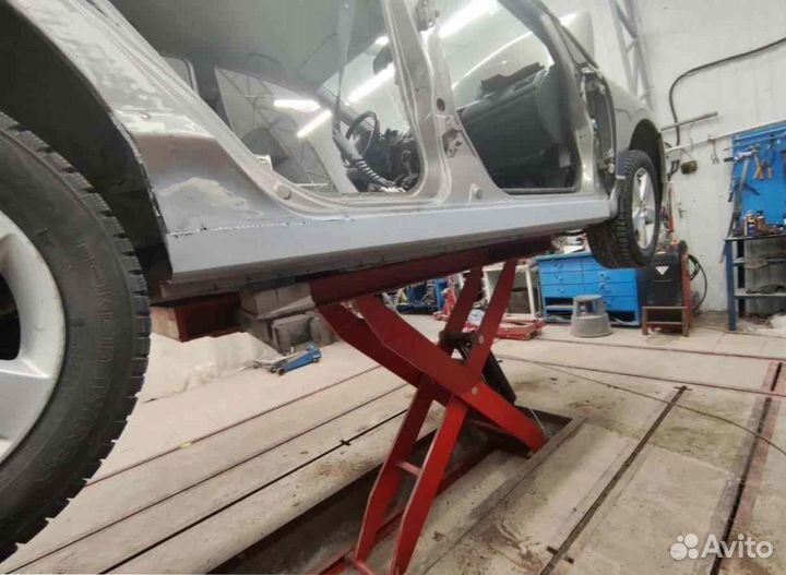 Пороги для Honda Civic 4D 2005-2011 (FD, FK, FN)