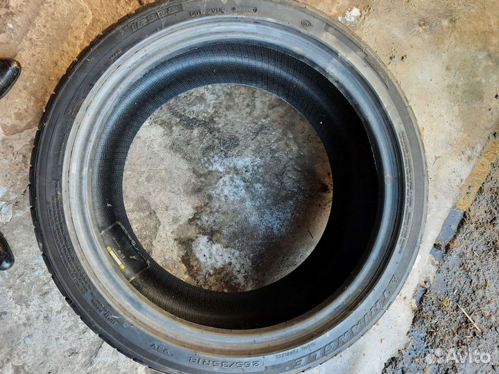 Bridgestone Blizzak W979 235/40 R18