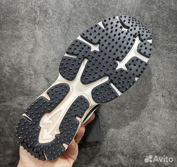 Кроссовки OFF-white Be Right Back