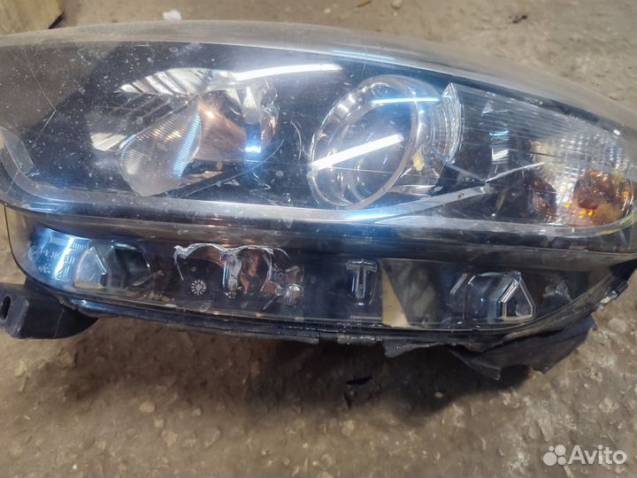 Фара renault kaptur
