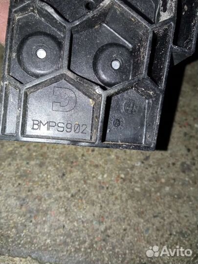 BMW X5 F15 клемма аккумулятора