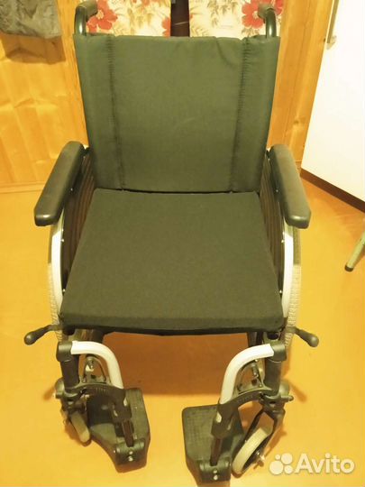 Коляска инвалидная