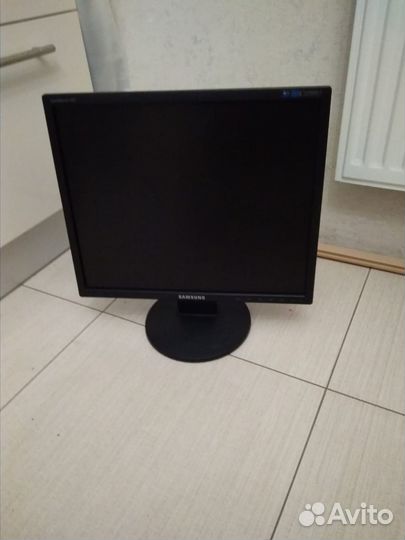 Монитор для компьютера Samsung 19