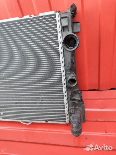 Радиатор основной mercedes w212