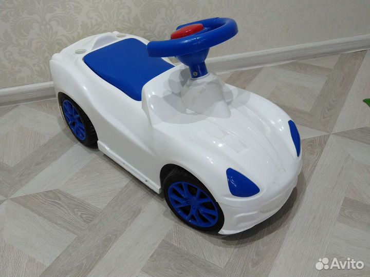 Машинка-каталка