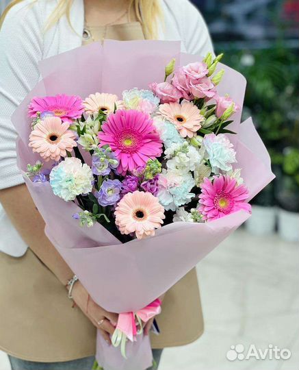 Доставка цветов и букетов