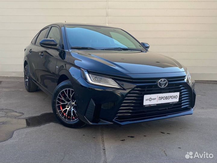 Toyota Yaris 1.5 CVT, 2022, 1 800 км