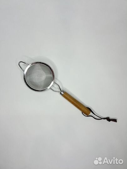 Ситечко с деревянной ручкой